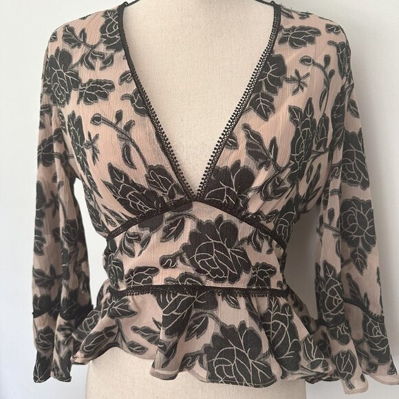 DO+BE Black and Cream Blouse Top V neck Lace  All Over Floral Print S NWOT - Picture 10 of 10
